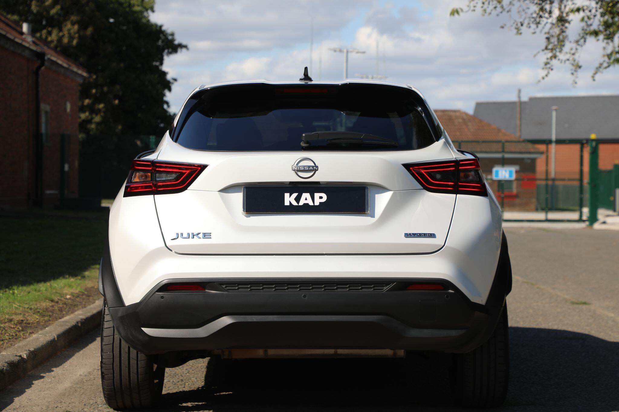 Large vehicle image